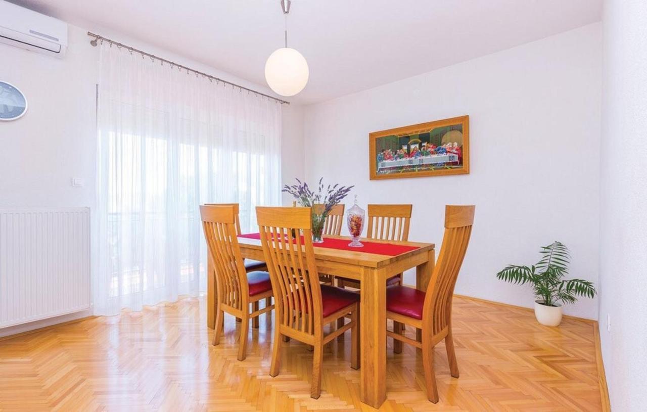 Big White Apartment Novi Vinodolski Extérieur photo