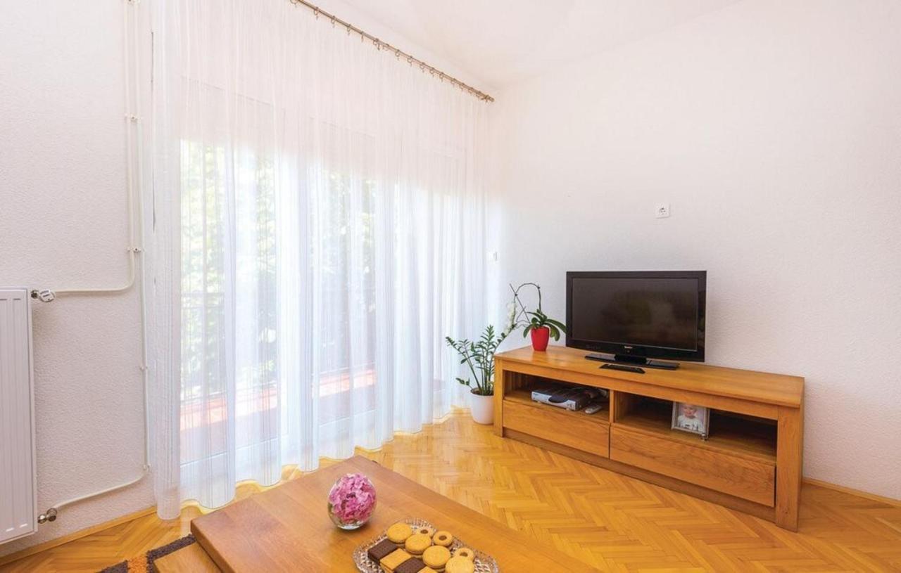 Big White Apartment Novi Vinodolski Extérieur photo